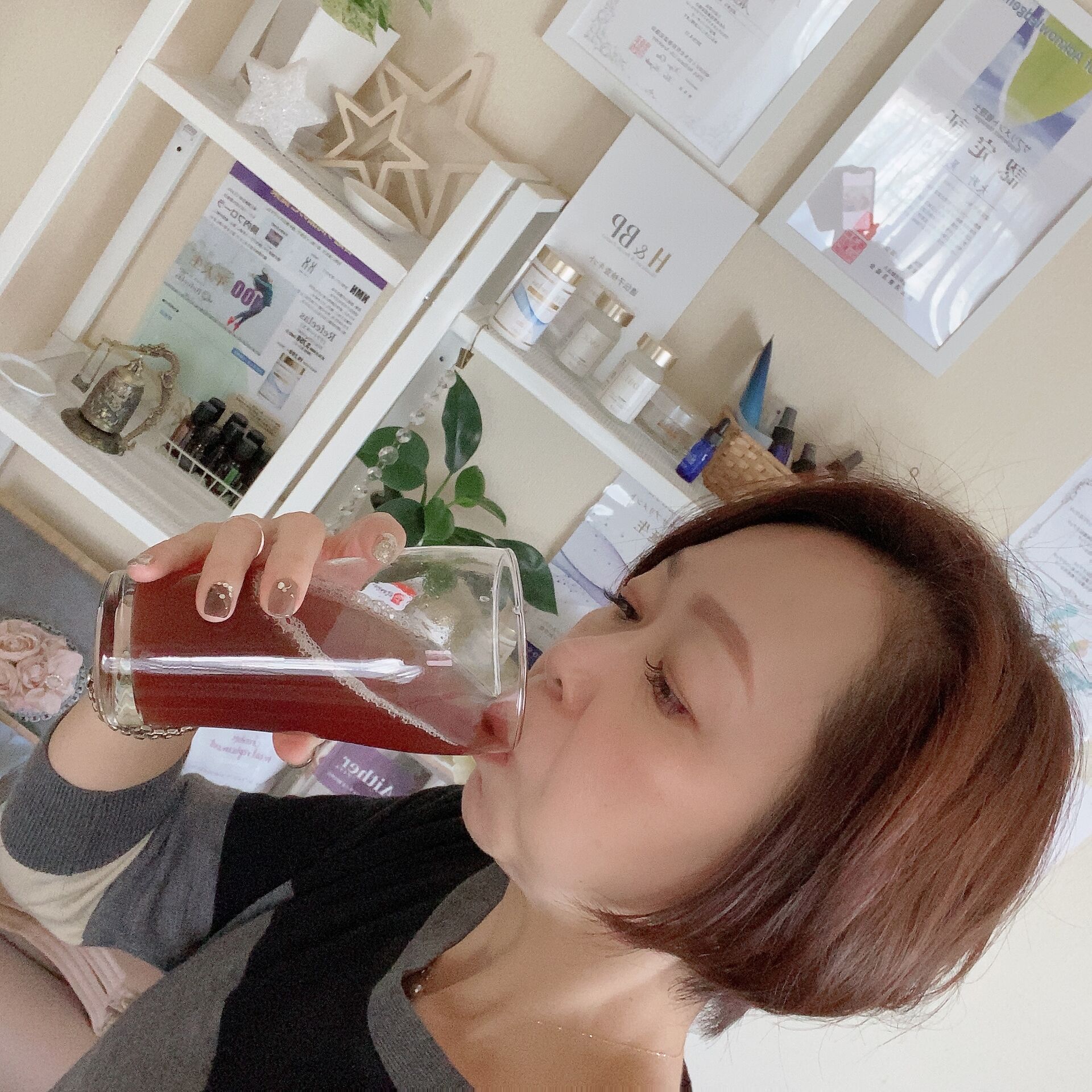 0AAC0060-5A06-4CB6-99FB-AF7CEC06F741